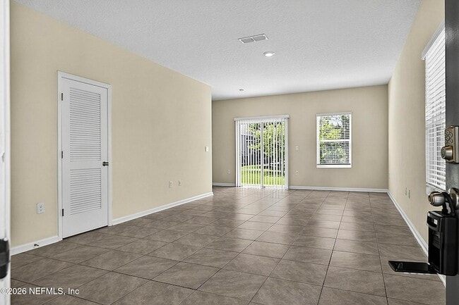 Photo - 7739 Legacy Trl