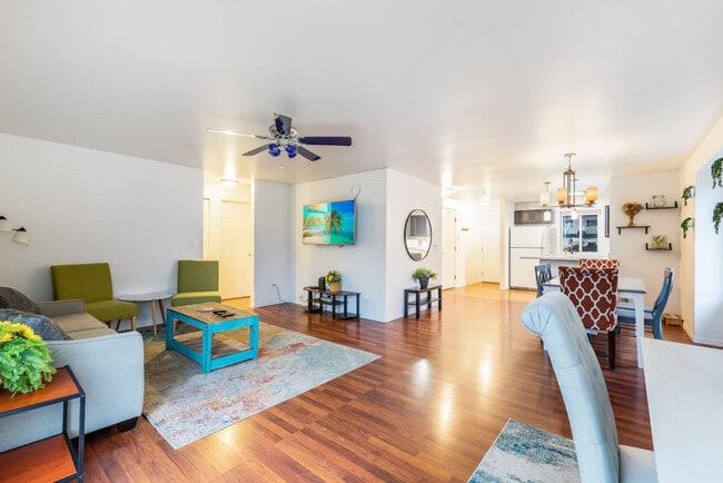 Photo - 2141 S Sheridan Ave Unit ID1045872P