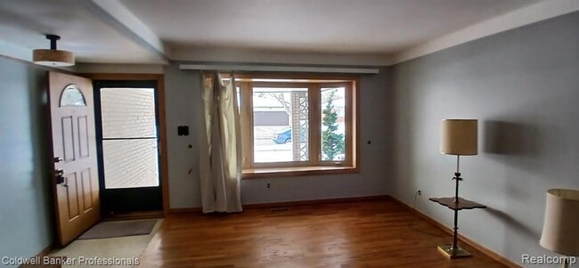 Photo - 30632 Ohmer Dr