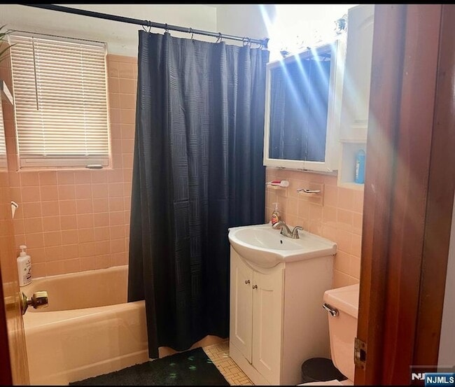 Photo - 239 Riverview Pl