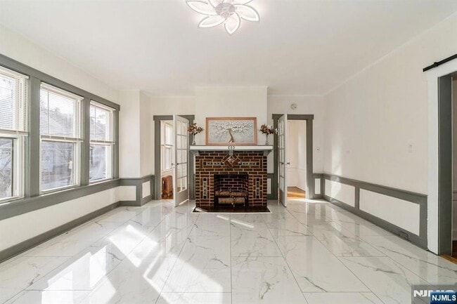 Photo - 41-43 Poe Avenue Unit 1 Unit 1