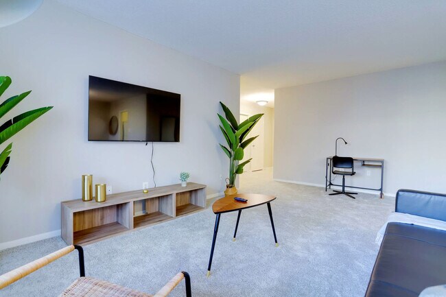 Photo - 1600 S Eads St Unit FL3-ID1022558P