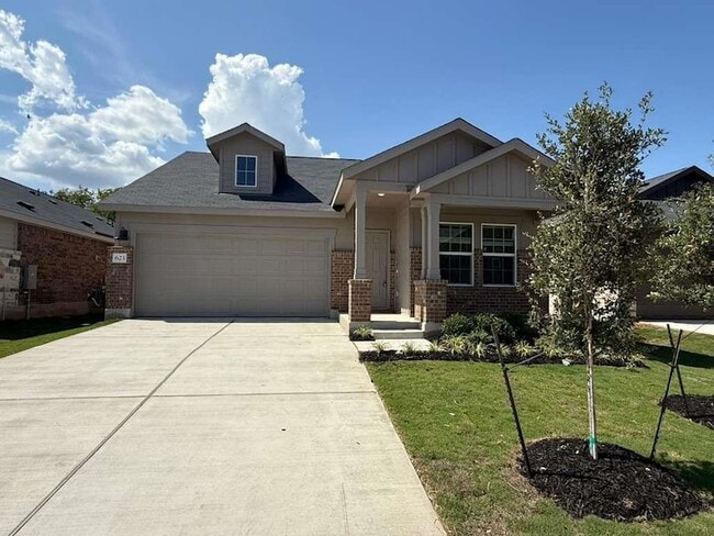 Building Photo - 623 Sormonne Lp