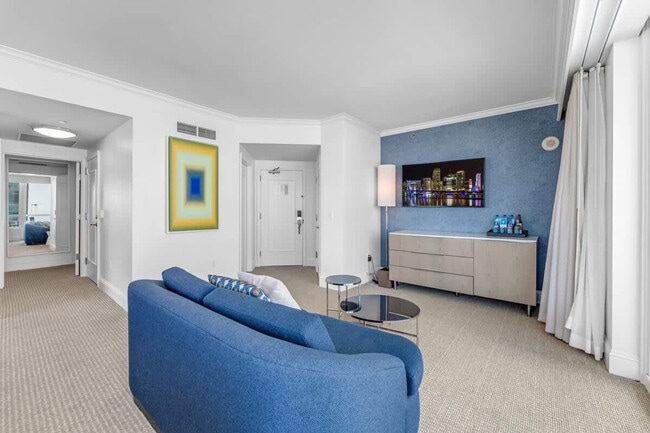 Photo - 4401 Collins Ave Unit ID1372365P