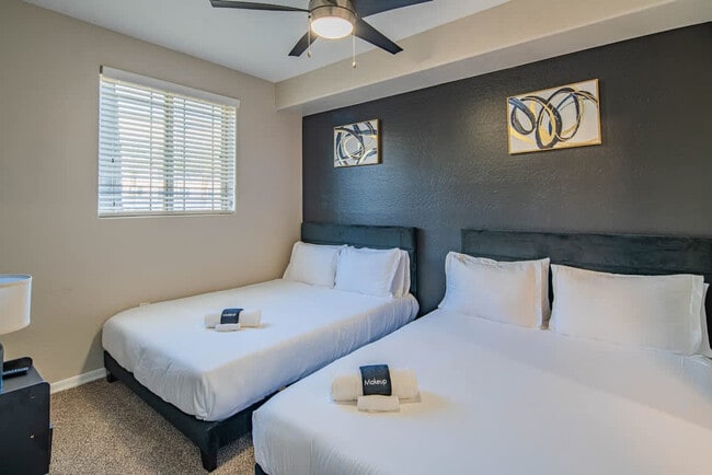 Photo - 1275 E University Dr Unit ID1263214P