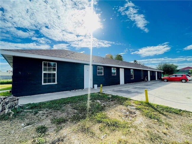 Photo - 18024 Sago Palm Dr Unit 1