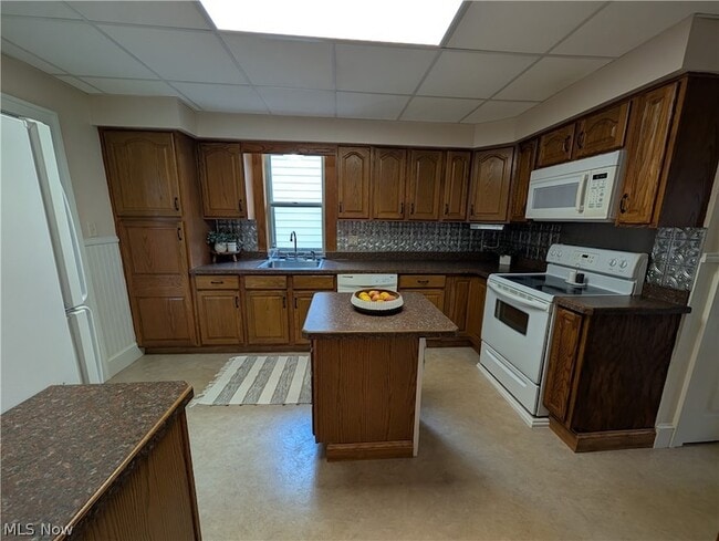 Photo - 486 Needham Ave