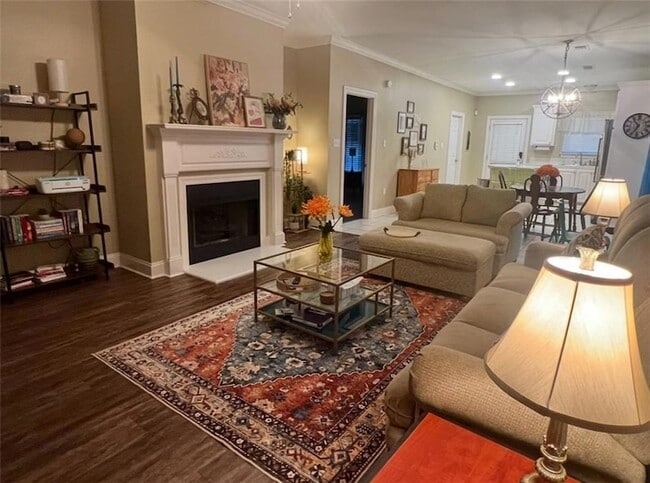 Photo - 5668 Ducros Dr