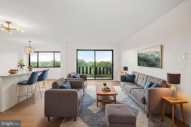 Building Photo - 8830 Piney Branch Rd Unit 1003