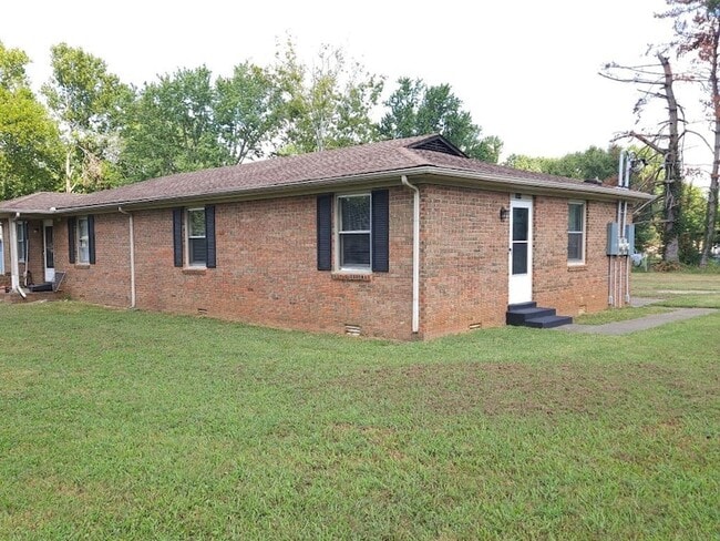 Building Photo - 1676 Ragland Ln Unit 1678