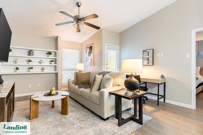 Building Photo - 711 Brentford Pl Unit 323.1411258