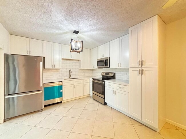 Photo - 2110 21st Ln