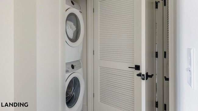 Photo - 1007 S Mint St Unit 719