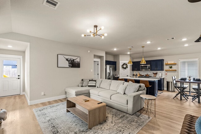 Photo - 21627 Calico Bush Trail Unit SI ID1624277P