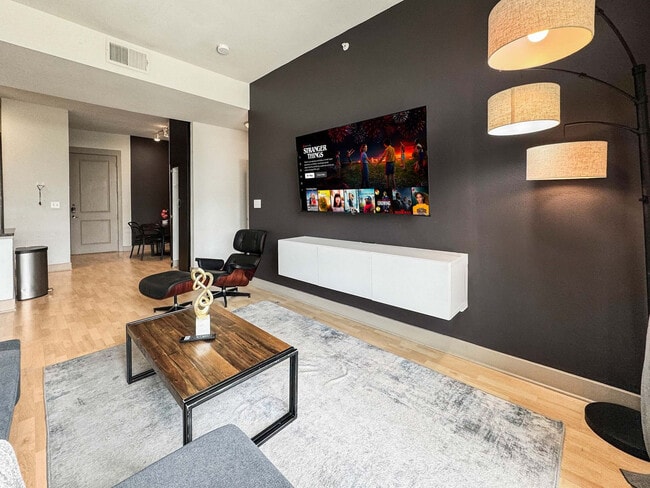 Photo - 2901 Indiana St Unit ID1285559P