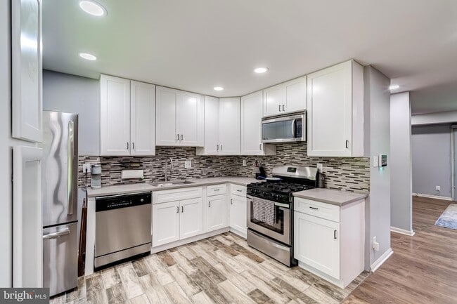 Photo - 6012 Westchester Park Dr Unit 101