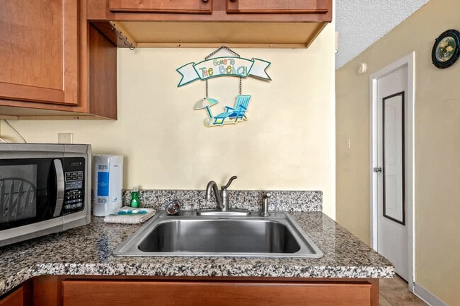 Photo - 8817 S Thomas Dr Unit FL6-ID1354937P