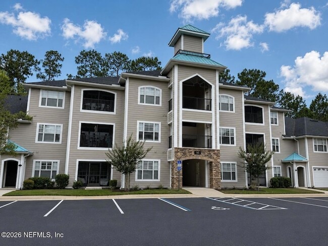 Building Photo - 145 Legendary Dr Unit 204