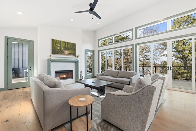 Building Photo - 8691 Rambo North Rd Unit ID1371144P