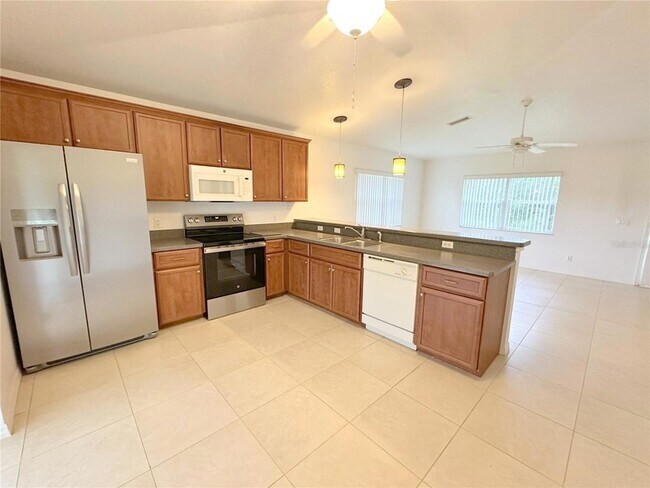 Photo - 199 Rotonda Blvd W