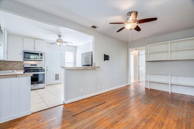 Photo - 4603 Jinx Ave