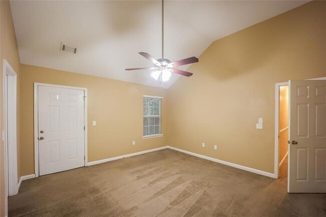 Photo - 4827 Wolfcreek View