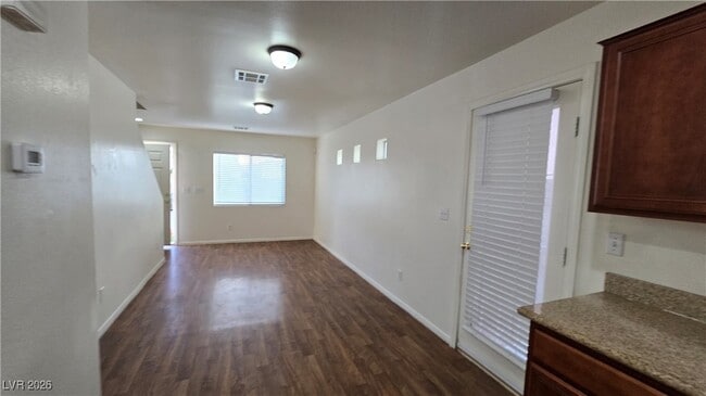 Photo - 4121 Story Rock St