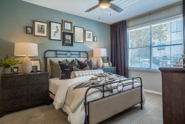 Photo - Winsted at White Rock