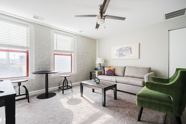 Photo - 615 N East St Unit ID1364143P