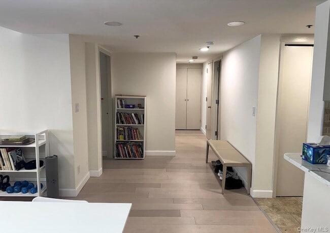 Photo - 88 Cutter Mill Rd Unit 418