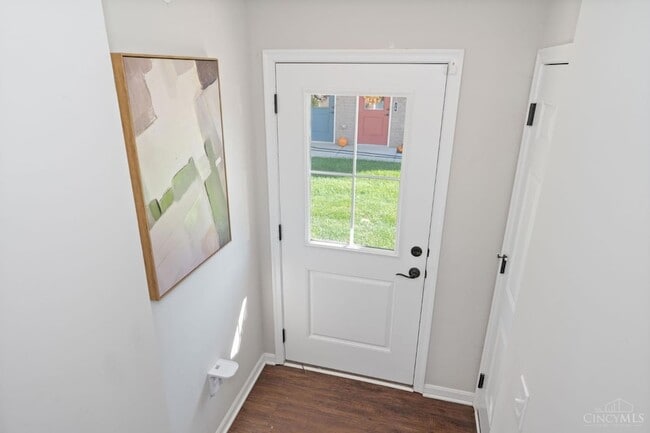 Photo - 108 Old Pond Rd