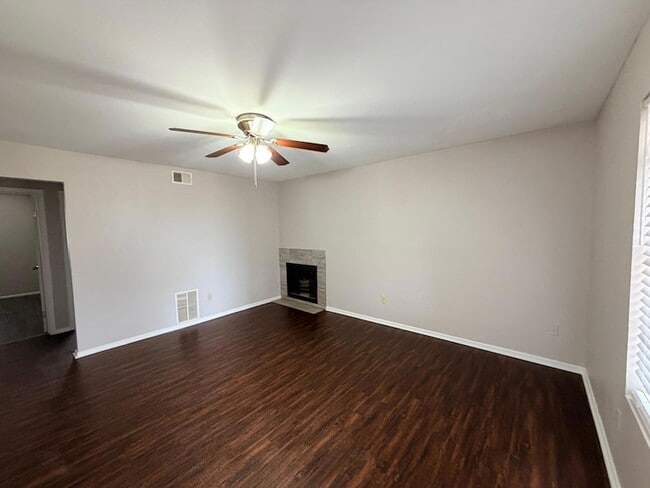 Photo - 3302 Salisbury Ave Unit D