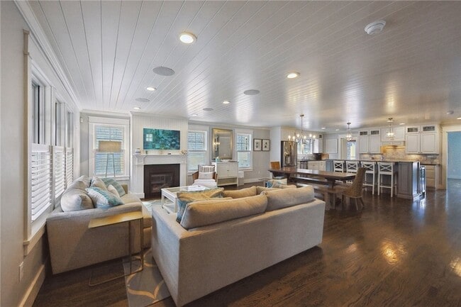 Photo - 67 Caswell St