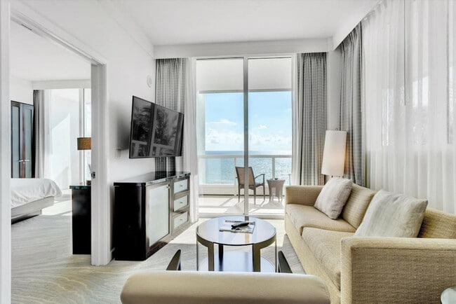 Building Photo - 4391 Collins Ave Unit ID1234547P