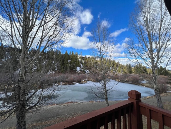 Photo - 290 Revett Dr Unit SI ID1387653P