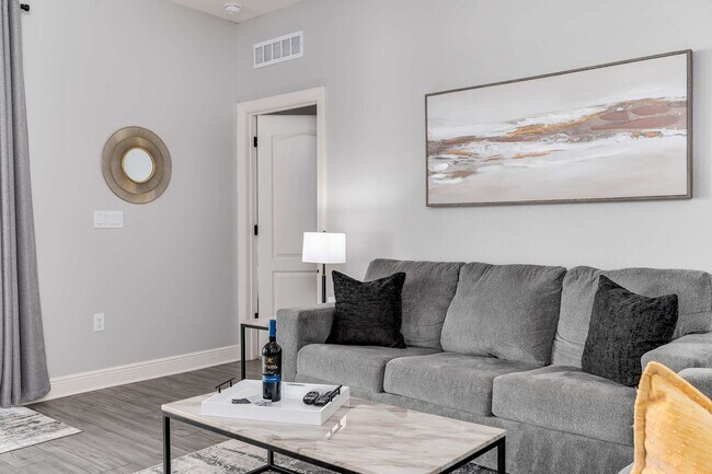 Photo - 7825 Somersworth Dr Unit SI ID1502697P
