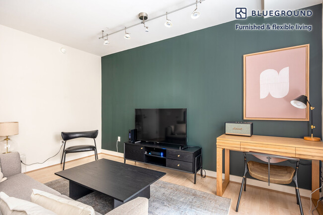 Photo - 733 15th St NW Unit SI FL3-ID213