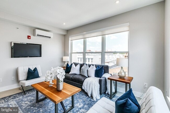 Photo - 1533 Ridge Ave Unit 506