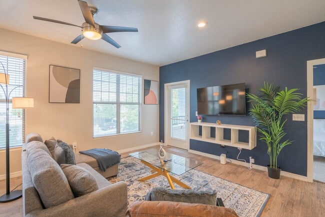 Photo - 10 W Minnezona Ave Unit ID1263191P