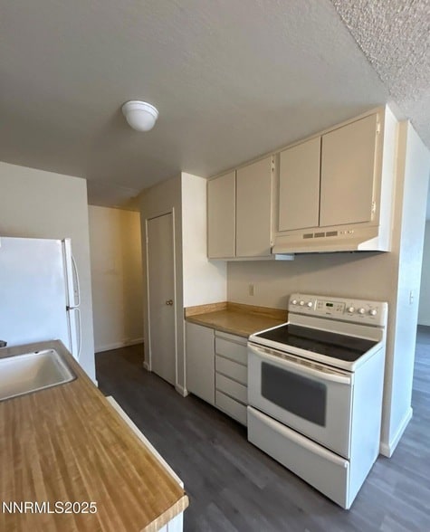 Photo - 4604 Neil Rd Unit 98