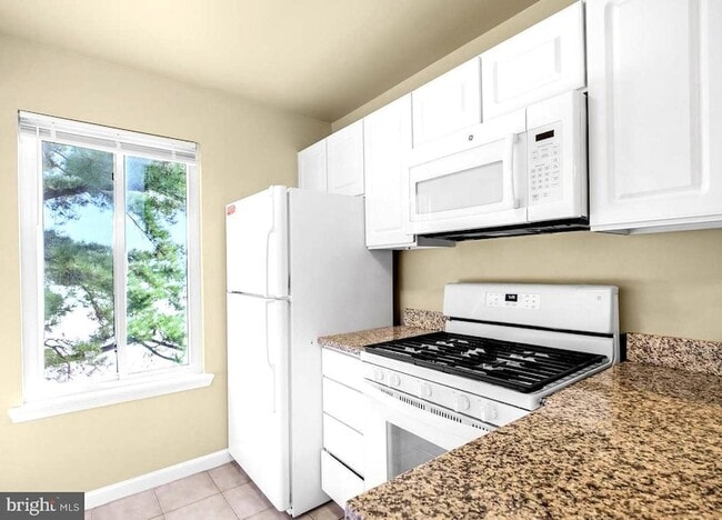 Photo - 4709 Tecumseh St