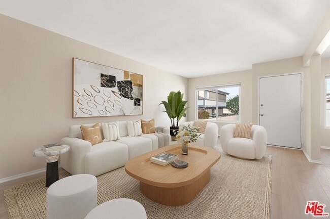 Photo - 1814 1/2 Spreckels Lane Unit