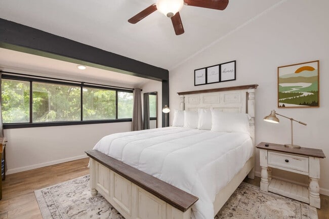 Photo - 2806 Suncrest Rd Unit SI ID1023106P