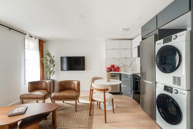 Photo - 335 E 22nd St Unit ID1375250P