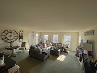 Great Room - Florin Hill Apartment Homes