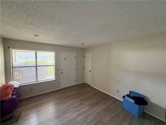 Photo - 1657 W Pleasant Grove Rd