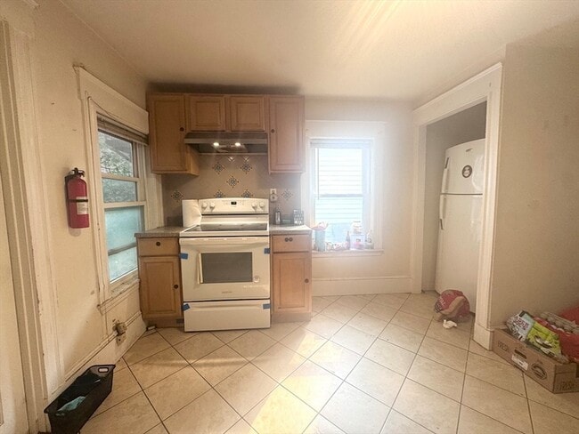 Photo - 95 Boylston St Unit 3