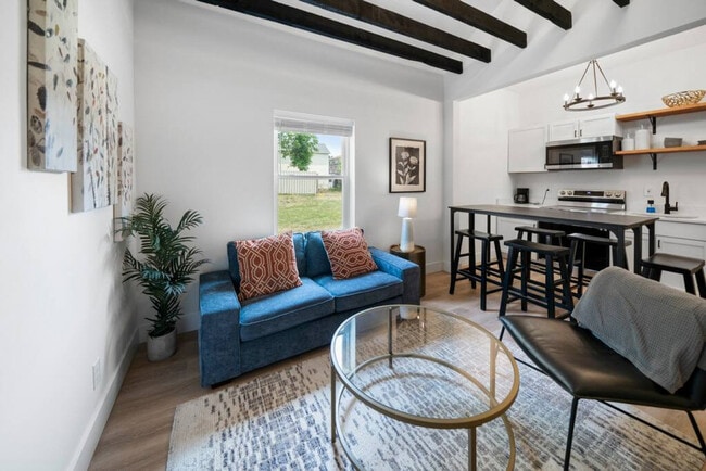 Building Photo - 704 Wayne St Unit ID1056107P