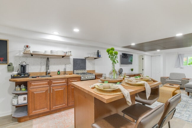 Photo - 4642 W Montana St Unit ID1306856P