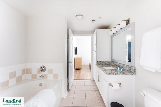 Photo - 2801 Biltmore Park Dr Unit 04-107